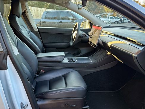 Used 2022 Tesla Model Y Performance image 31