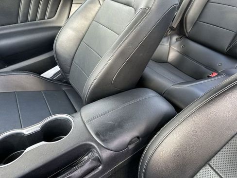 Used 2019 Ford Mustang Premium image 23