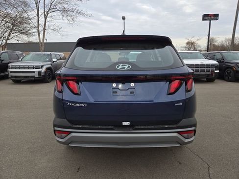 New 2026 Hyundai Tucson SE image 7