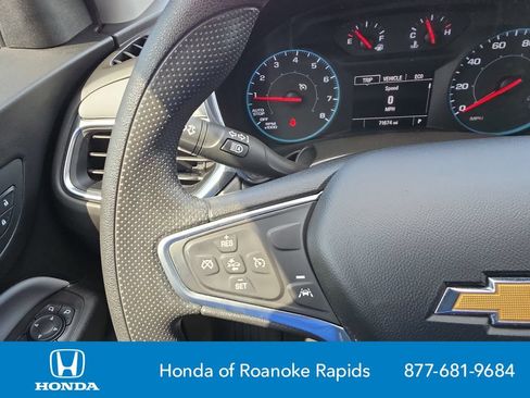 Used 2022 Chevrolet Equinox LS AWD/4WD image 24