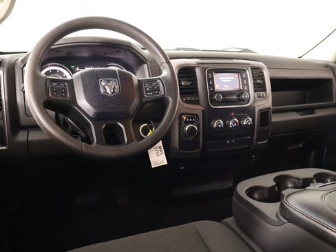 Used 2022 RAM 1500 Tradesman w/ Tradesman SXT Package RWD image 2