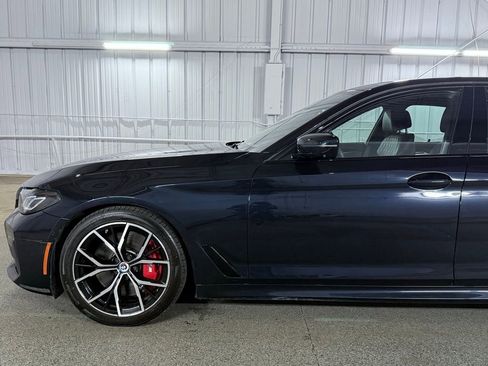 Used 2022 BMW M550i xDrive w/ Dynamic Handling Package image 15