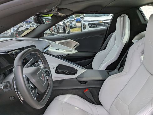 Used 2023 Chevrolet Corvette Stingray Preferred Conv w/ 2LT RWD image 17