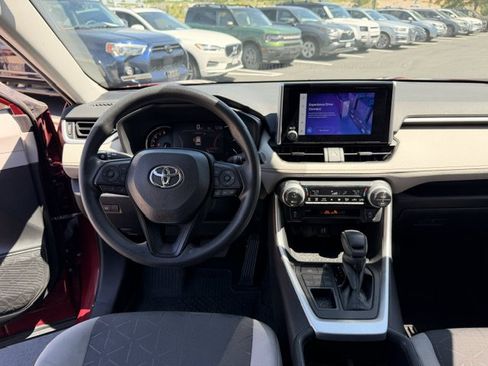 Used 2023 Toyota RAV4 XLE AWD/4WD image 12