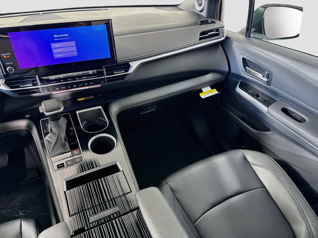 New 2026 Toyota Sienna XLE Woodland Edition AWD/4WD image 25