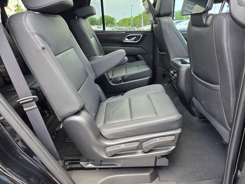 Used 2023 Chevrolet Tahoe LT w/ Luxury Package RWD image 16
