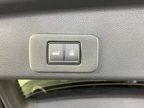 New 2025 Nissan Murano SV FWD image 13