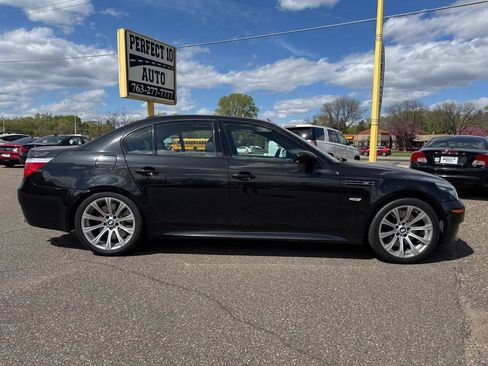 Used 2008 BMW M5 RWD image 3