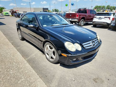 Used 2008 Mercedes-Benz CLK 350 Coupe image 7