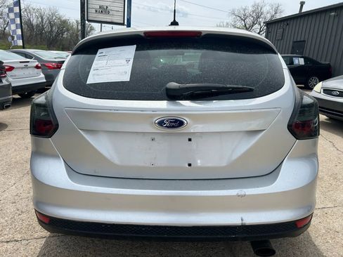 Used 2014 Ford Focus SE FWD image 5