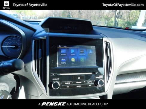 Used 2019 Subaru Crosstrek 2.0i Premium w/ Eyesight System image 9