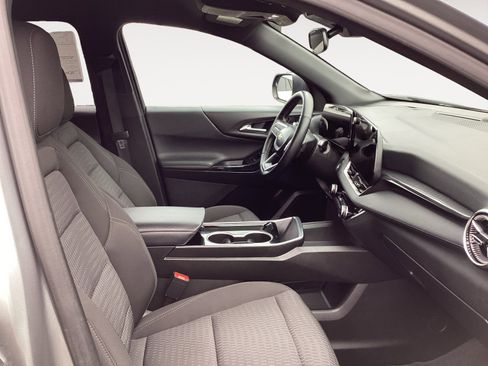 Used 2025 Chevrolet Equinox LT image 15