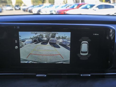 Certified 2024 Kia Carnival EX image 25