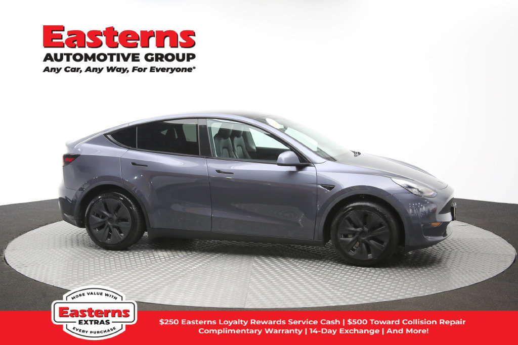 Used 2022 Tesla Model Y Long Range AWD/4WD image 42