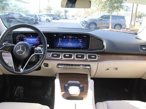 Used 2024 Mercedes-Benz GLE 350 4MATIC image 30