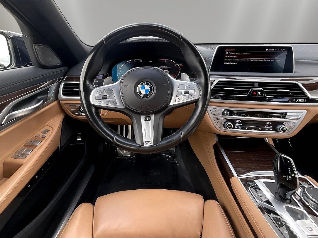 Used 2021 BMW 750i xDrive w/ M Sport Package AWD/4WD image 8