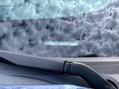 Used 2018 Chevrolet Silverado 1500 LTZ Z71 w/ Centennial Edition image 27