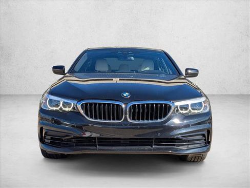 Used 2020 BMW 530i w/ Convenience Package image 2