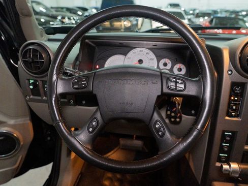 Used 2003 HUMMER H2 w/ Preferred Equipment Group image 49