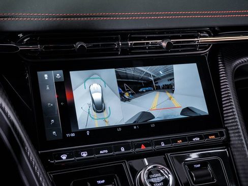Used 2024 Aston Martin DB12 Coupe RWD image 29