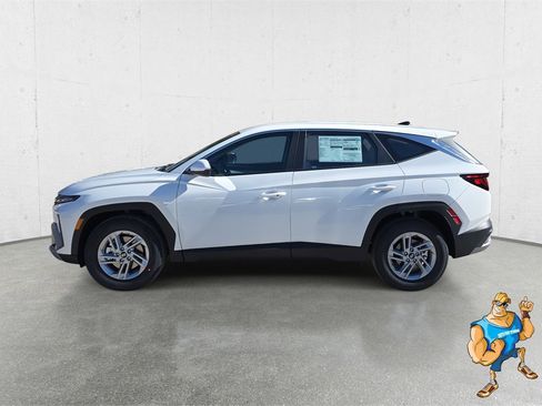 New 2026 Hyundai Tucson SE image 8