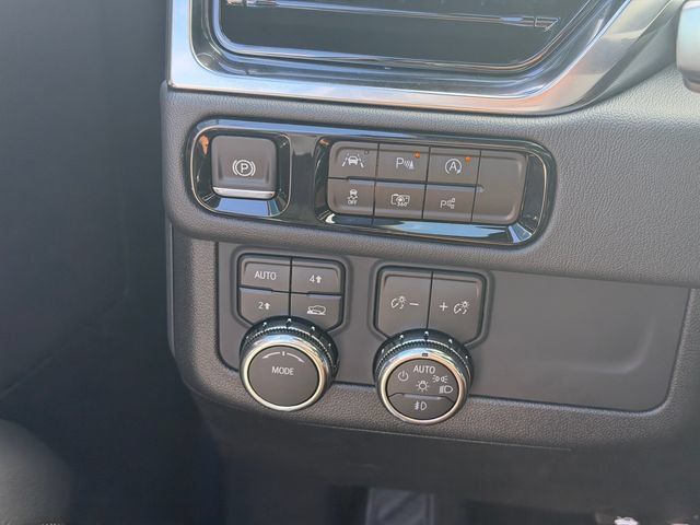 New 2026 GMC Yukon Denali AWD/4WD image 22