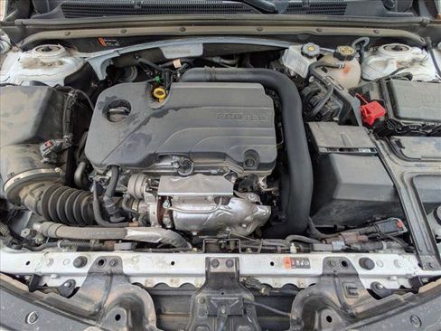 Used 2023 Chevrolet Malibu LT image 23