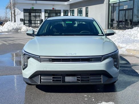New 2026 Kia K4 LXS image 2