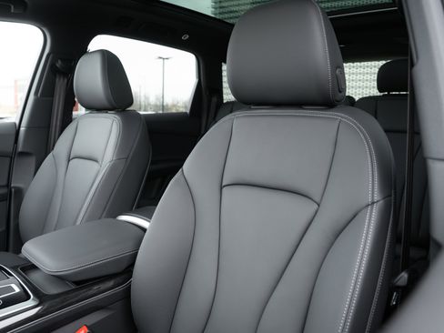 New 2026 Audi Q7 Premium image 25