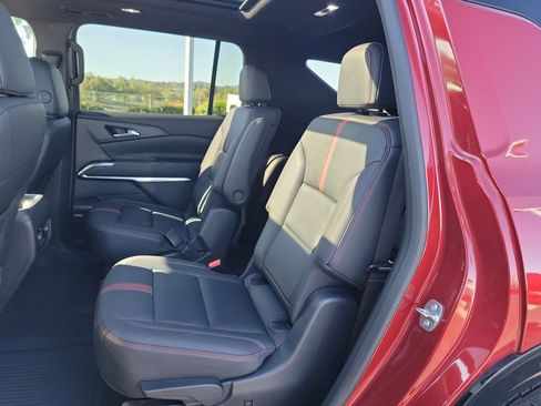 Certified 2024 Chevrolet Traverse RS w/ LPO, Floor Liner Package image 25