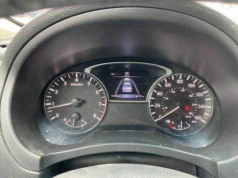 Used 2018 Nissan Altima 2.5 SR w/ SR Special Edition image 18