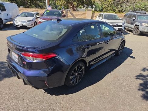 Used 2024 Toyota Corolla SE w/ SE Premium Package FWD image 5