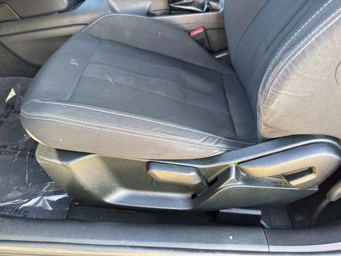 Used 2022 Ford Mustang Coupe image 19