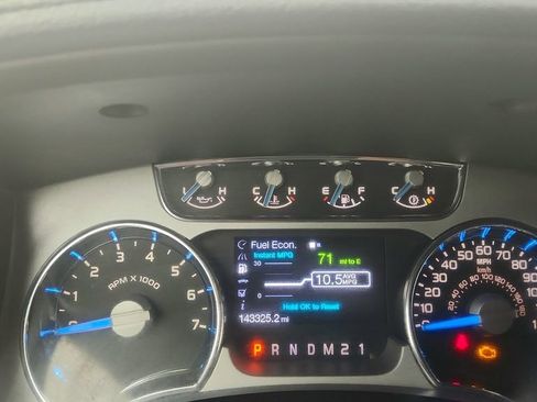 Used 2013 Ford F150 Platinum image 18