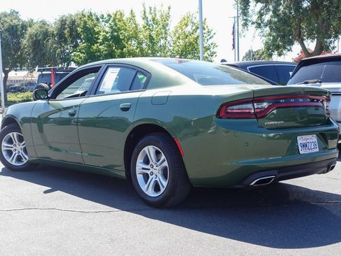 Used 2022 Dodge Charger SXT w/ Leather Interior Group image 9
