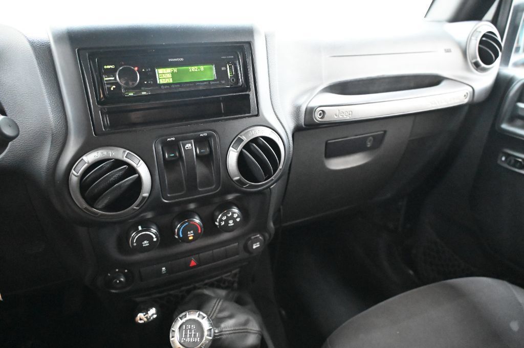 Used 2015 Jeep Wrangler Sport w/ Quick Order Package 23S AWD/4WD image 26
