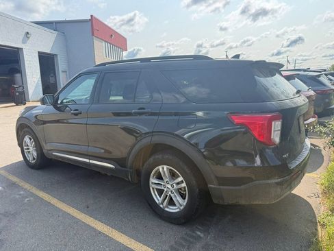 Certified 2023 Ford Explorer XLT w/ Equipment Group 202A AWD/4WD image 6