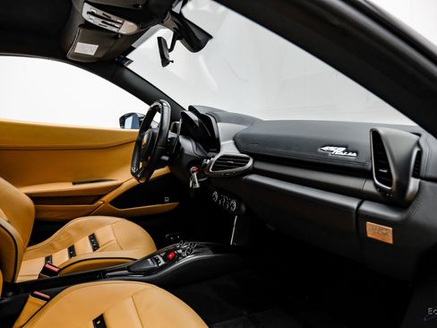 Used 2012 Ferrari 458 Italia Coupe image 51