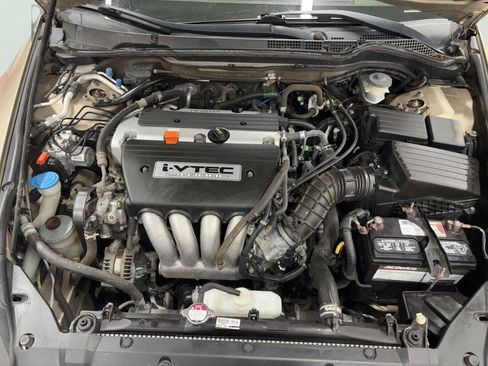 Used 2004 Honda Accord LX image 9