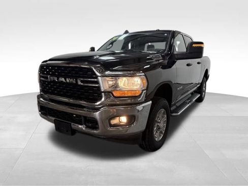 Certified 2024 RAM 2500 Big Horn AWD/4WD image 3