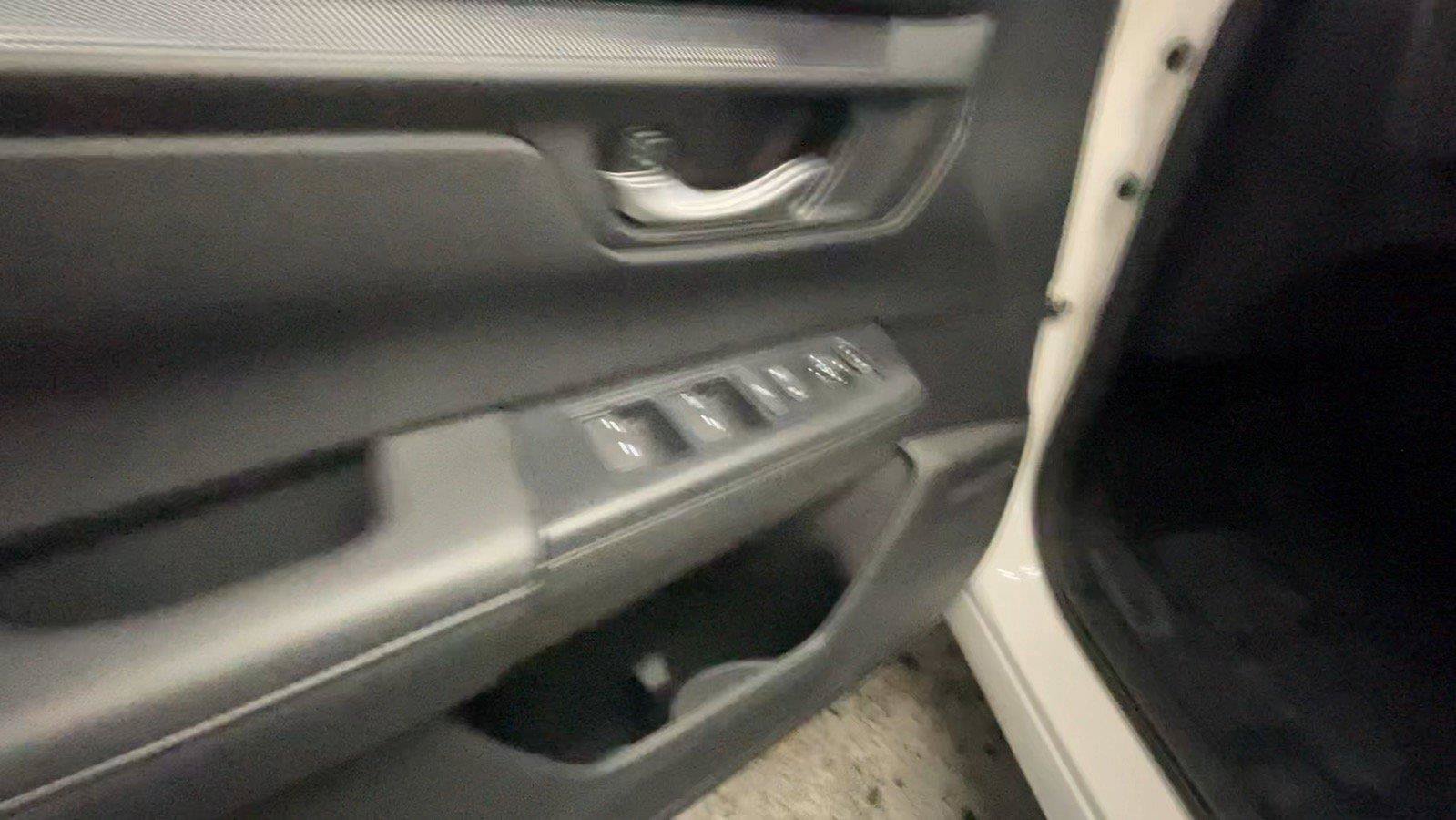 Used 2024 Honda CR-V LX image 32
