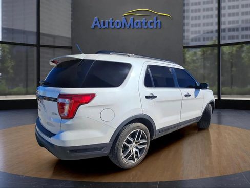 Used 2018 Ford Explorer Sport w/ Equipment Group 401A AWD/4WD image 9