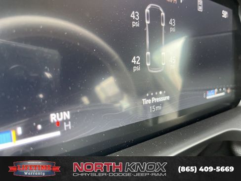 New 2026 Jeep Grand Cherokee L Limited w/ Limited Altitude Package AWD/4WD image 35