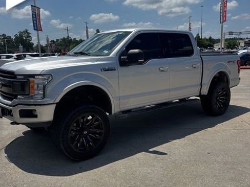Used 2018 Ford F150 XLT w/ Equipment Group 302A Luxury AWD/4WD image 7