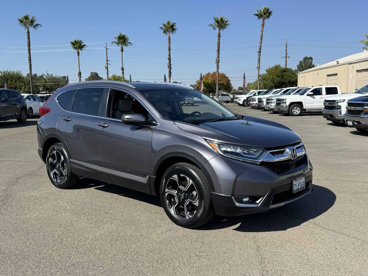 Used 2017 Honda CR-V Touring image 2