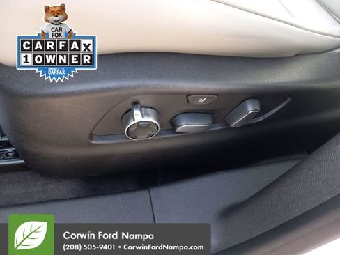 Used 2019 Cadillac XT4 Premium Luxury image 12