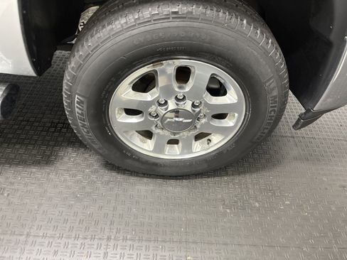 Used 2014 Chevrolet Silverado 2500 LT w/ Interior Plus Package image 27