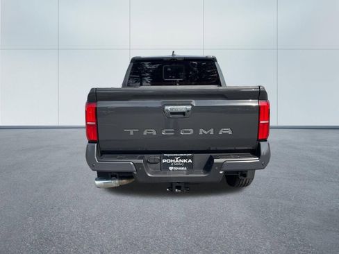 Used 2025 Toyota Tacoma Limited image 6