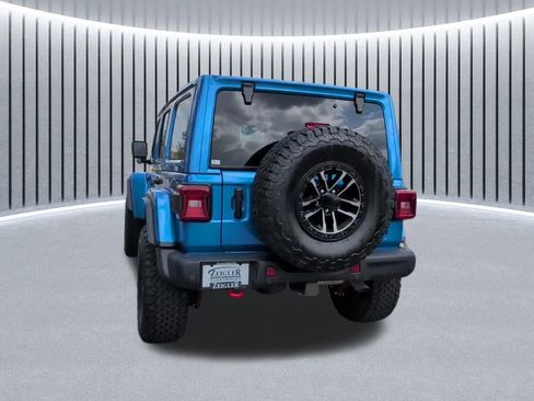 Used 2024 Jeep Wrangler Unlimited Rubicon AWD/4WD image 11