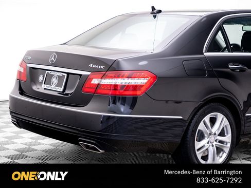 Used 2011 Mercedes-Benz E 550 4MATIC Sedan image 36
